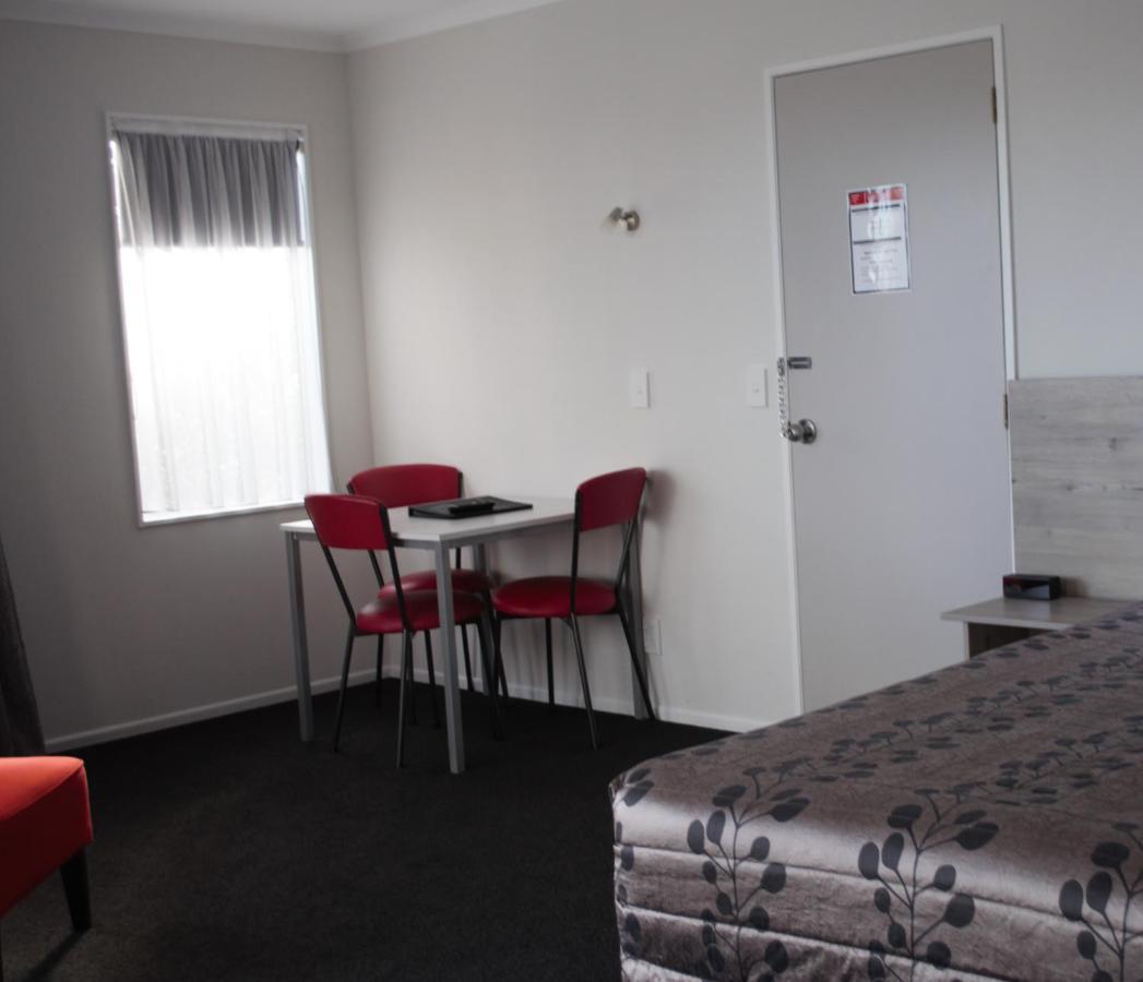 Carramar Motor Inn Palmerston North Eksteriør bilde